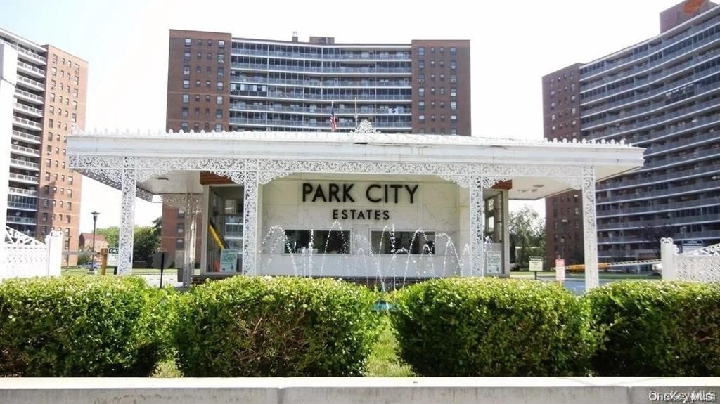6135 98th Street 8D, Rego Park, NY 11374