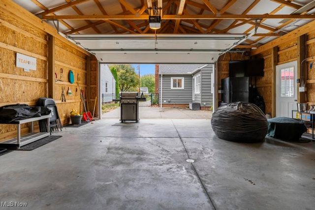 4550 Georgette Avenue, North Olmsted, OH 44070