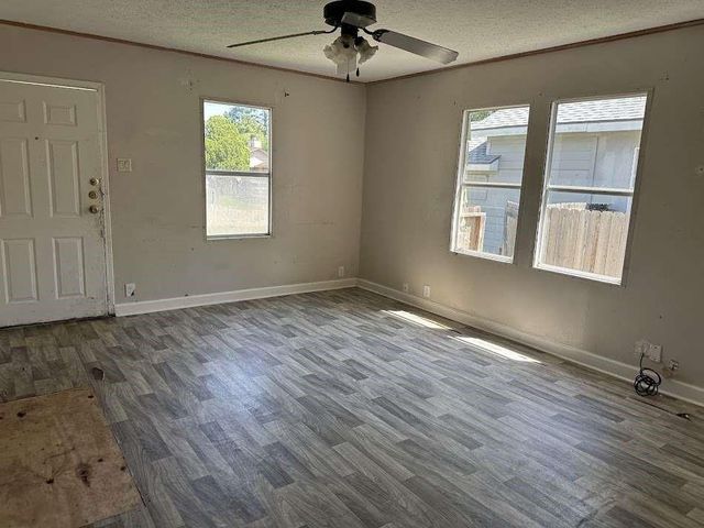 11919 Kingslake Forest Drive, Houston, TX 77044
