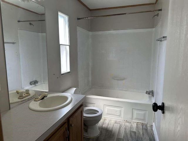 11919 Kingslake Forest Drive, Houston, TX 77044