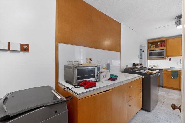 3400 Avenue C, Fort Worth, TX 76105