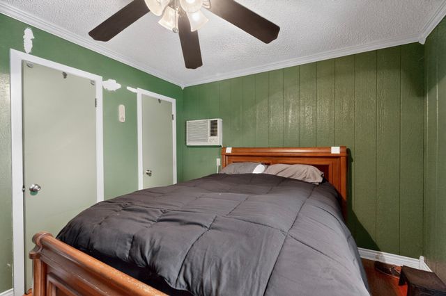 3400 Avenue C, Fort Worth, TX 76105