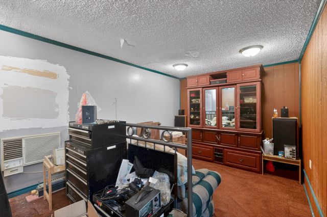 3400 Avenue C, Fort Worth, TX 76105