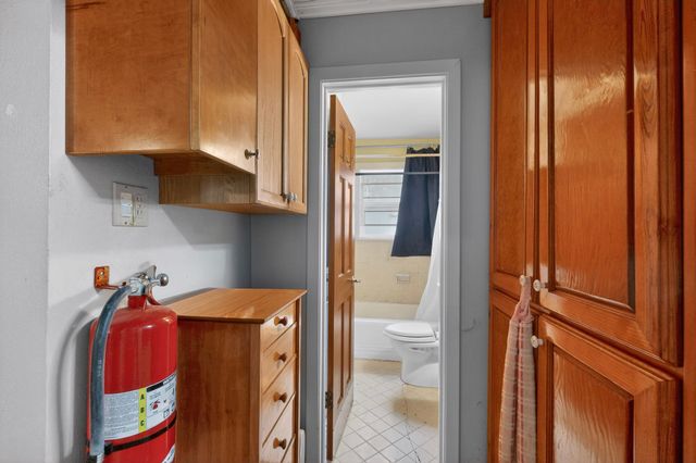 3400 Avenue C, Fort Worth, TX 76105