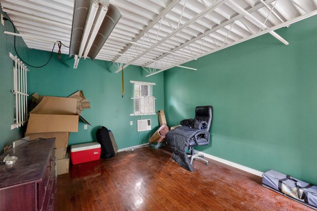 3400 Avenue C, Fort Worth, TX 76105