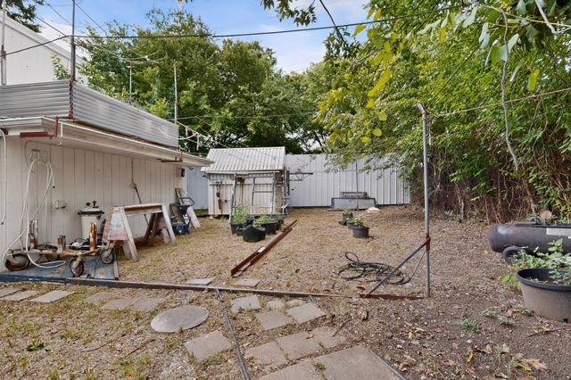 3400 Avenue C, Fort Worth, TX 76105