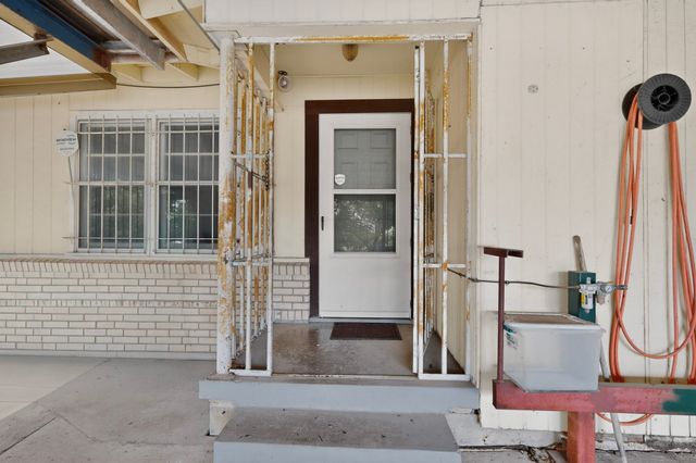 3400 Avenue C, Fort Worth, TX 76105