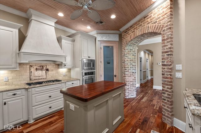 4704 Taldon Lane, Benton, LA 71006