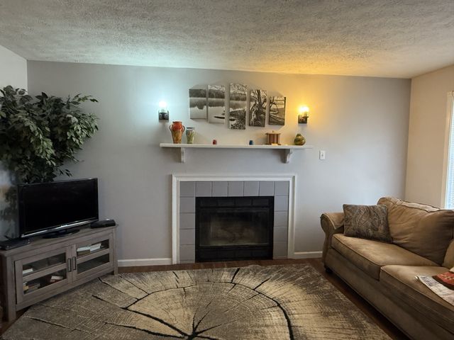 762 Spring Valley Rd, Cookeville, TN 38501