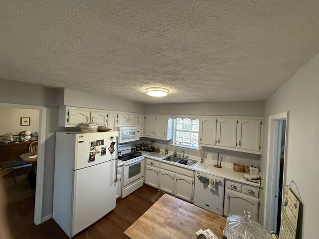 762 Spring Valley Rd, Cookeville, TN 38501