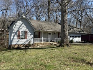 762 Spring Valley Rd, Cookeville, TN 38501