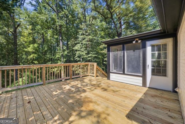 2458 Fontainebleau Drive, Atlanta, GA 30360