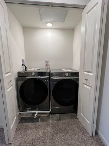 217 Goldenrod Drive, Elgin, IL 60124