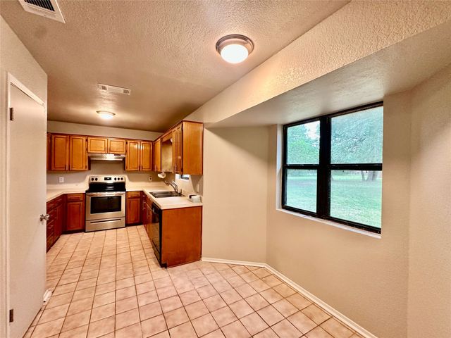677 County Road 3081, Lampasas, TX 76550