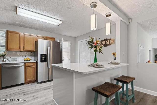 6619 ECTOR Road, Jacksonville, FL 32211