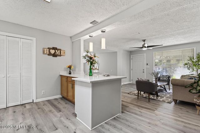 6619 ECTOR Road, Jacksonville, FL 32211