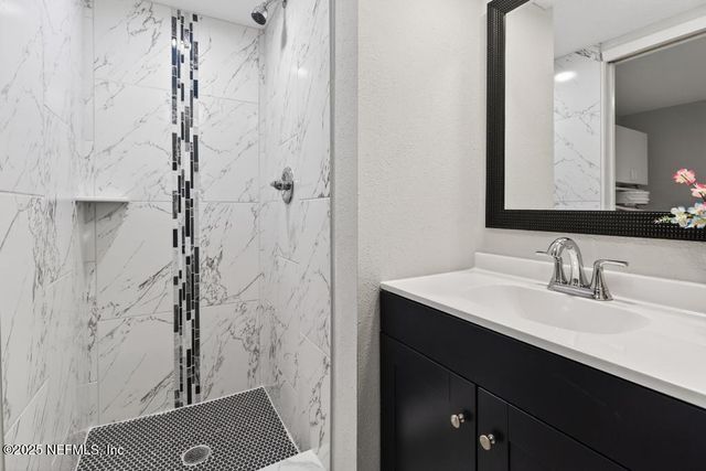 6619 ECTOR Road, Jacksonville, FL 32211