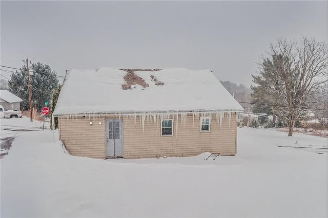 93 McKinstry Hill Rd, Kiskiminetas Twp, PA 15613