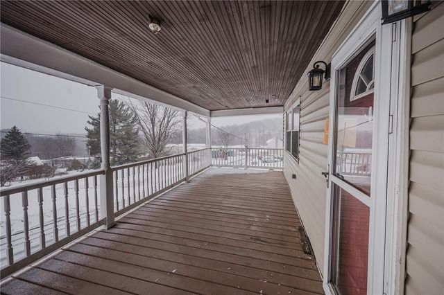 93 McKinstry Hill Rd, Kiskiminetas Twp, PA 15613