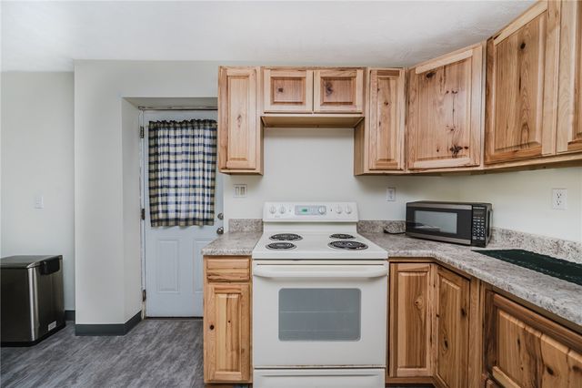 93 McKinstry Hill Rd, Kiskiminetas Twp, PA 15613