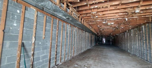 15133 Gratiot Avenue, Detroit, MI 48205
