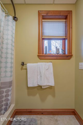 166 Canterbury Drive, Crossville, TN 38558