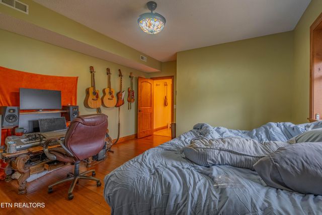 166 Canterbury Drive, Crossville, TN 38558