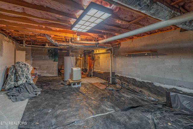 166 Canterbury Drive, Crossville, TN 38558