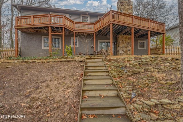 166 Canterbury Drive, Crossville, TN 38558