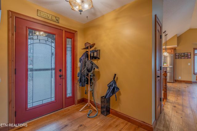 166 Canterbury Drive, Crossville, TN 38558