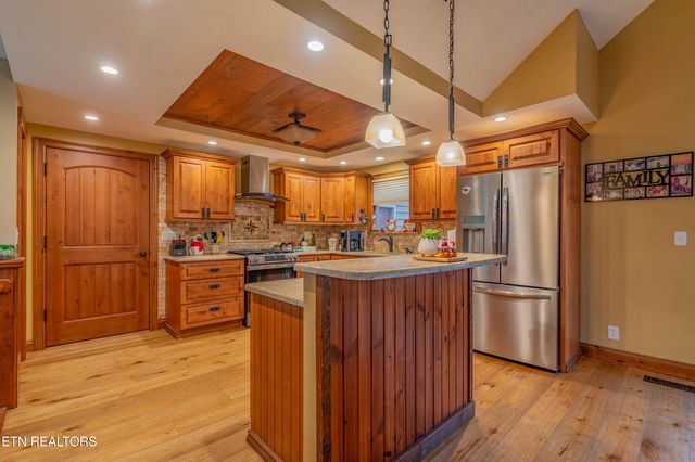 166 Canterbury Drive, Crossville, TN 38558