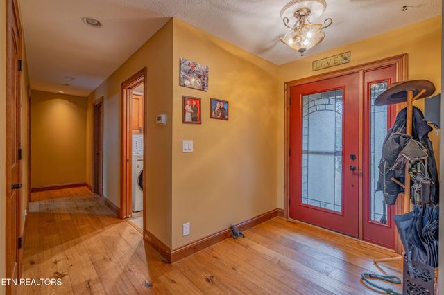 166 Canterbury Drive, Crossville, TN 38558