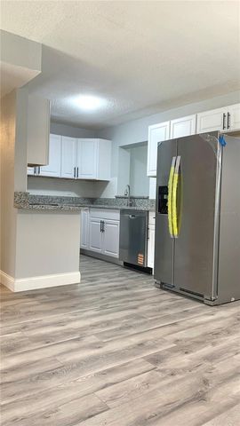 810 SWISS LANE, Orlando, FL 32808