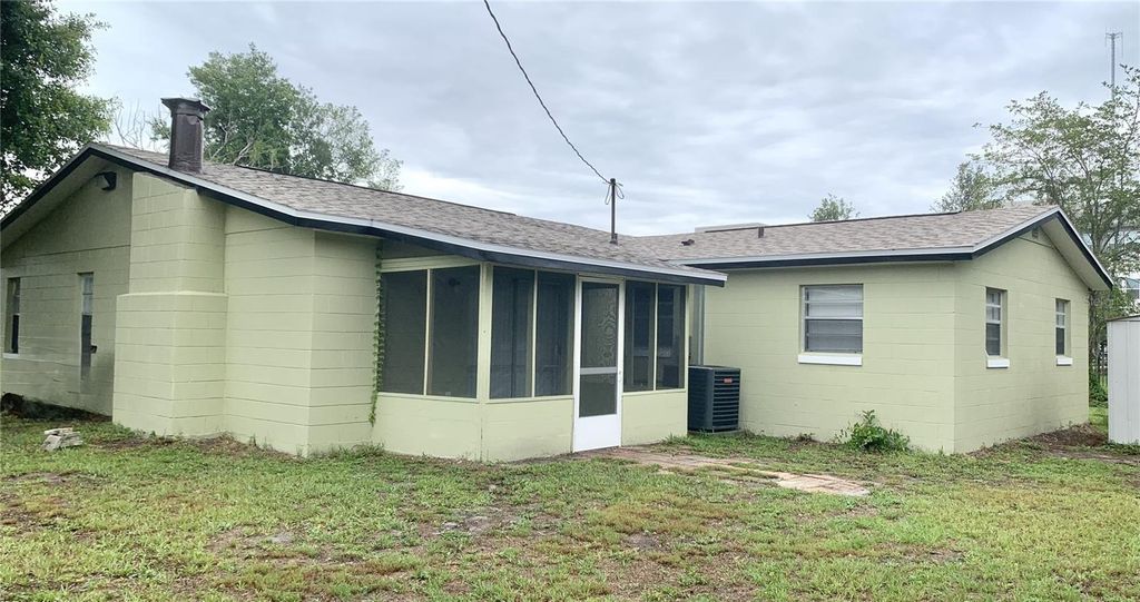 Image 20 of property listing at 810 SWISS LANE, Orlando, FL 32808