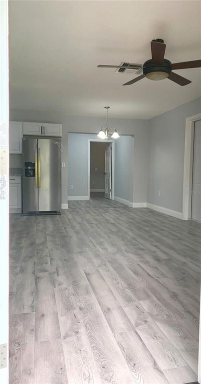 Image 4 of property listing at 810 SWISS LANE, Orlando, FL 32808