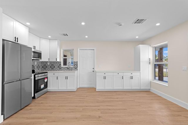 632 NW 19th Street, Pompano Beach, FL 33060