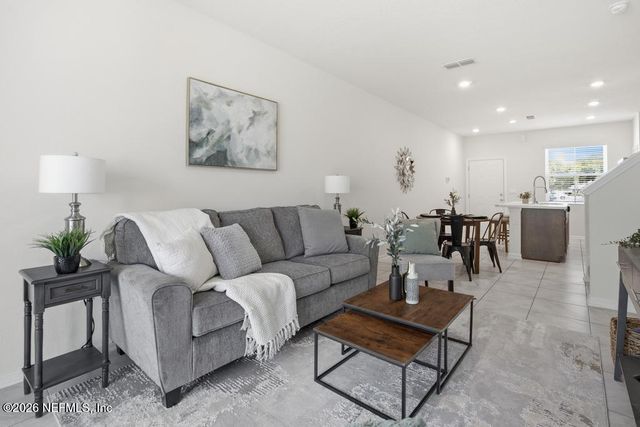 575 OAKLEAF PLANTATION Parkway 1502, Orange Park, FL 32065