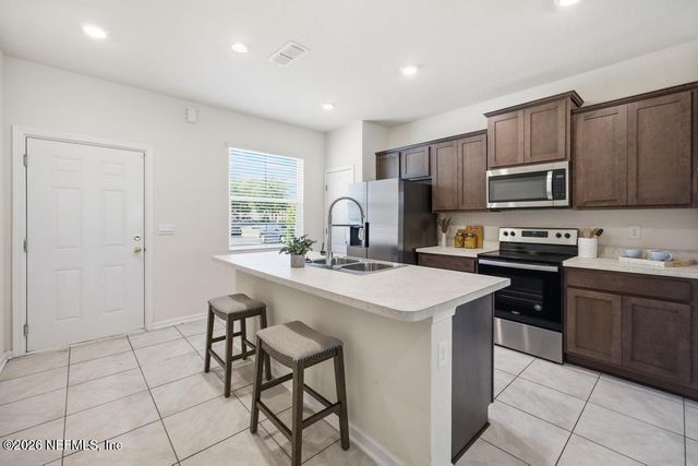575 OAKLEAF PLANTATION Parkway 1502, Orange Park, FL 32065