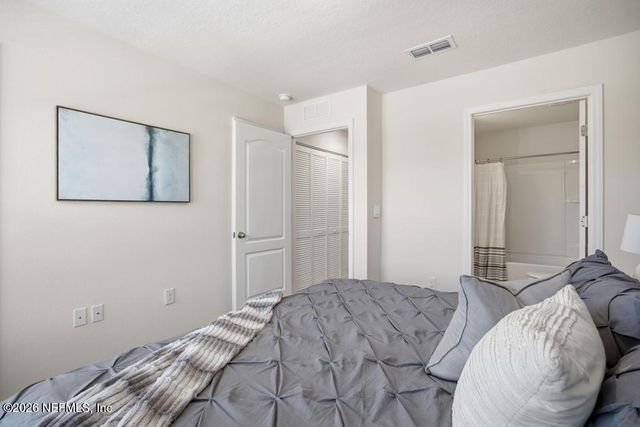 575 OAKLEAF PLANTATION Parkway 1502, Orange Park, FL 32065
