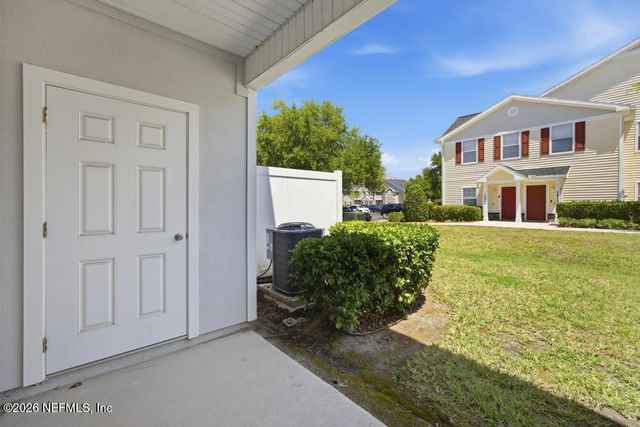 575 OAKLEAF PLANTATION Parkway 1502, Orange Park, FL 32065