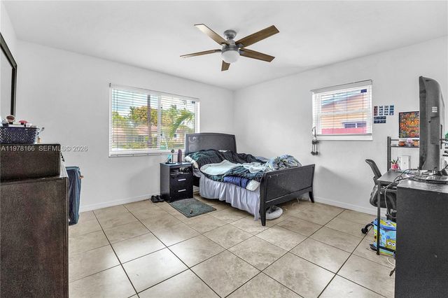 9340 SW 19th St, Miami, FL 33165