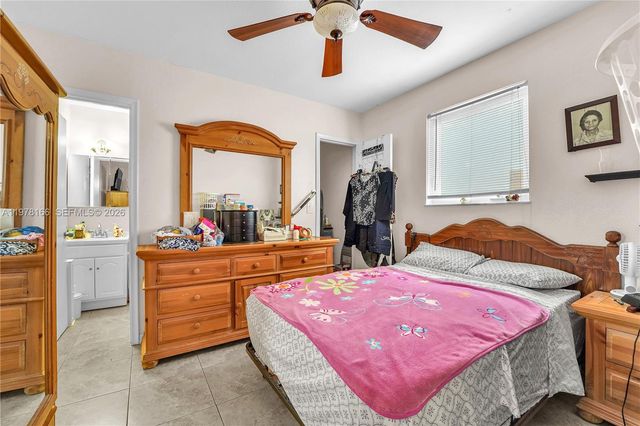 9340 SW 19th St, Miami, FL 33165