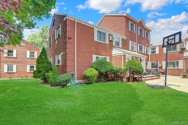 254-07 74th Avenue GV64B1-1, Glen Oaks, NY 11004