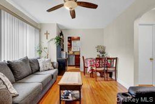 254-07 74th Avenue GV64B1-1, Glen Oaks, NY 11004