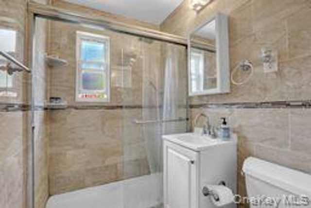 254-07 74th Avenue GV64B1-1, Glen Oaks, NY 11004