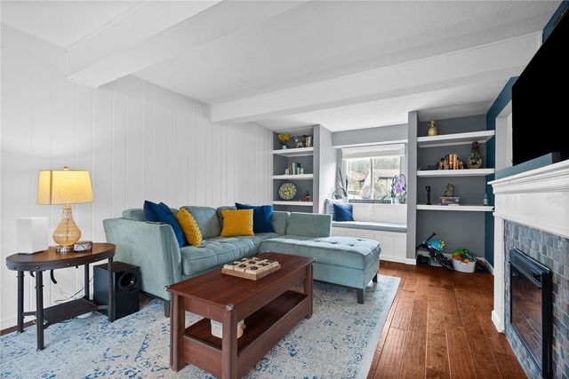 1486 Greendale Dr, Plum Boro, PA 15239