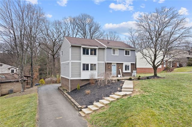 1486 Greendale Dr, Plum Boro, PA 15239