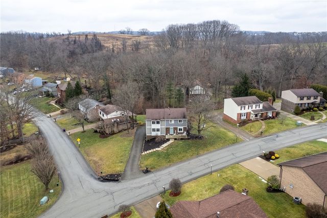 1486 Greendale Dr, Plum Boro, PA 15239