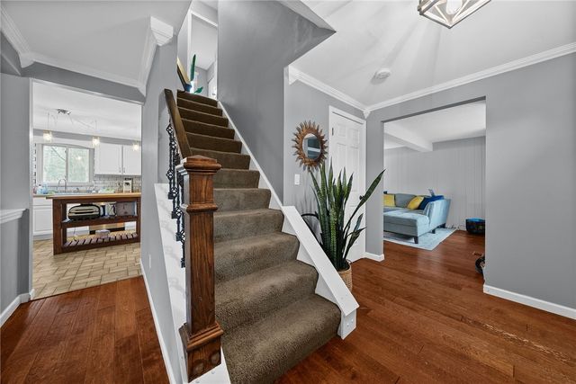 1486 Greendale Dr, Plum Boro, PA 15239