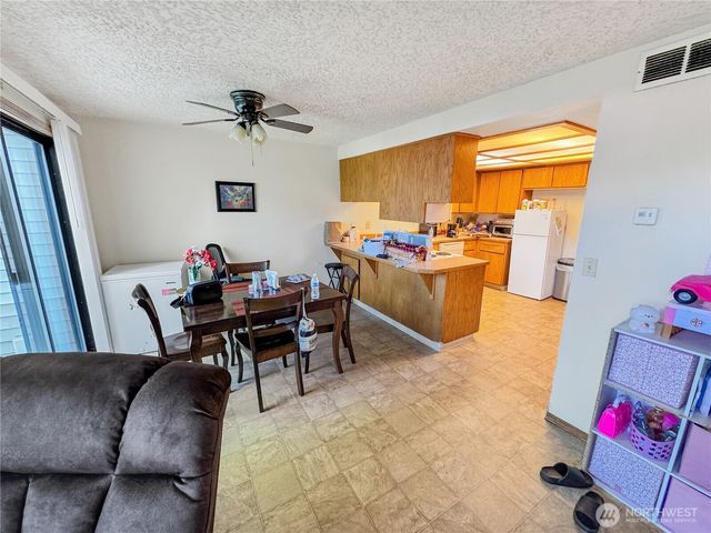 11912 SE 7th Street, Vancouver, WA 98683